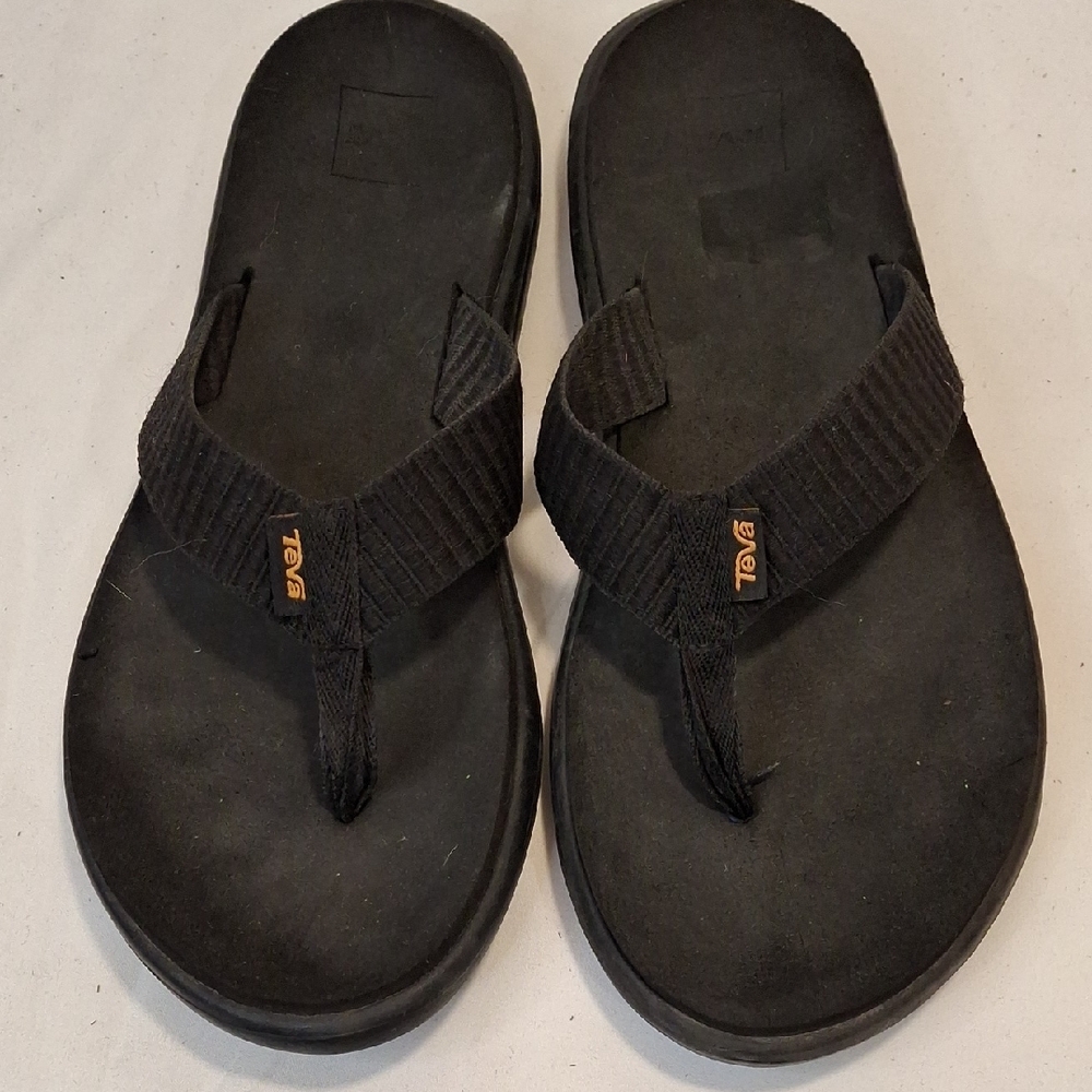 Teva Black Strap Women’s Flip Flops. Lightly Worn.